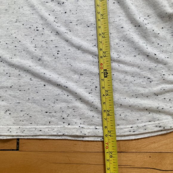 club monaco tee - Picture 6 of 6